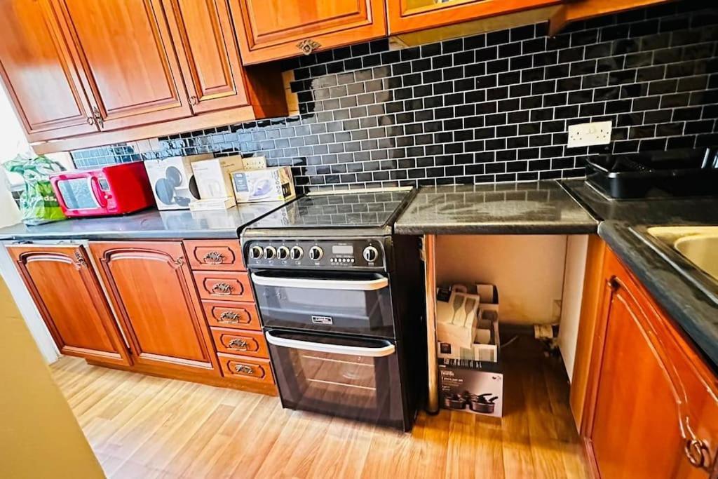 3 Bed House East London Home Eksteriør billede