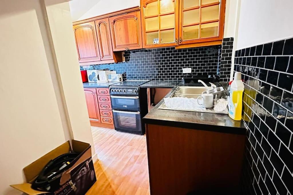 3 Bed House East London Home Eksteriør billede